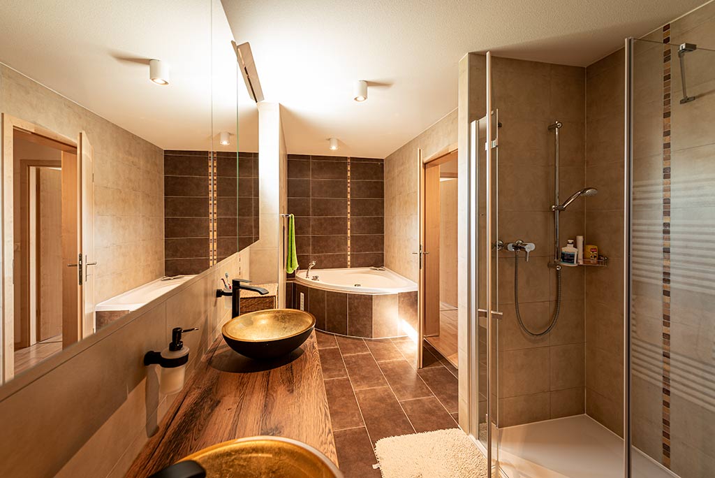 douche-bain-jacuzzi